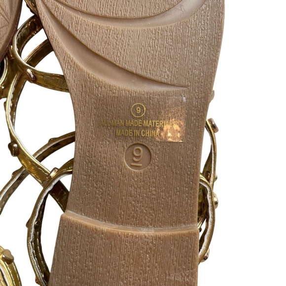 Fashion Nova Gold Studded Gladiator Sandals - Size 9 Strappy Flat Summer Shoes - Picture 6 of 6